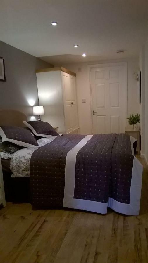 Holly House Bed And Breakfast And Apartments Hereford Exteriör bild