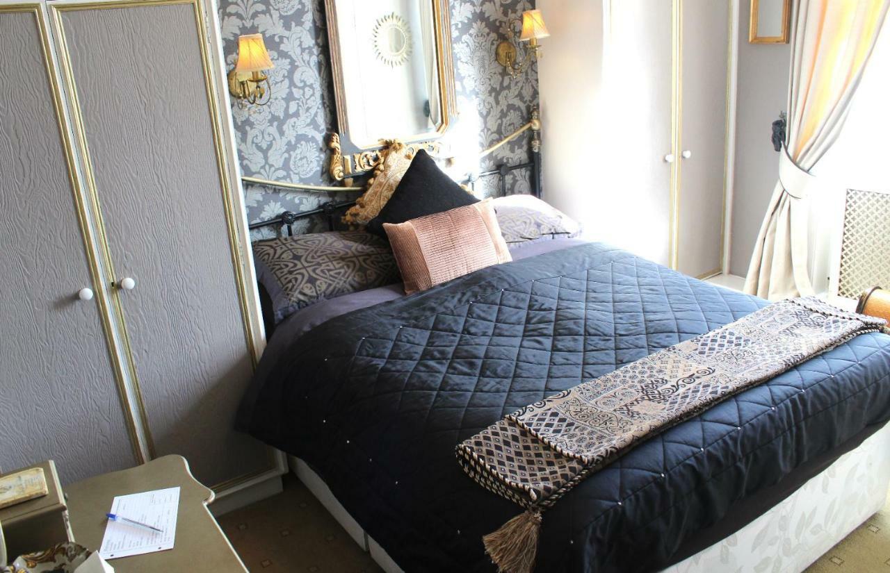 Holly House Bed And Breakfast And Apartments Hereford Exteriör bild